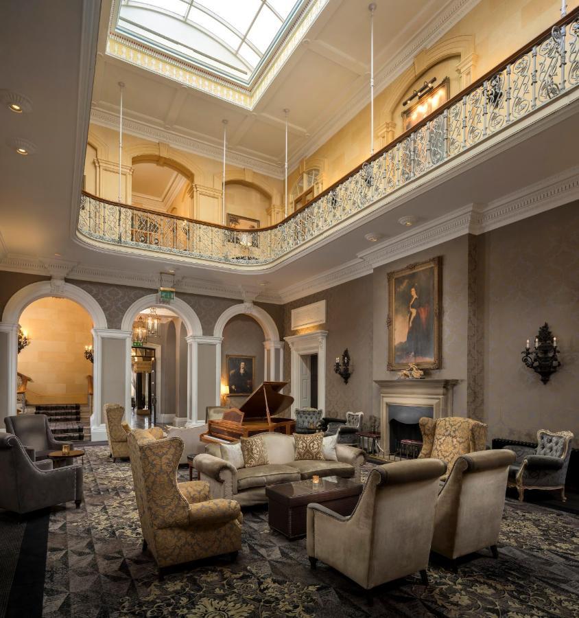 Oulton Hall Hotel, Spa & Golf Resort Лидс Экстерьер фото