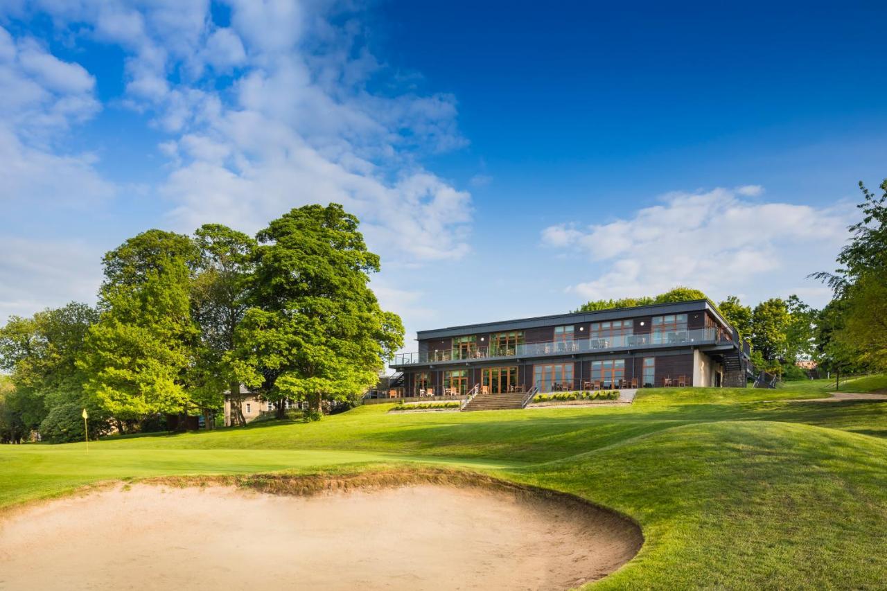 Oulton Hall Hotel, Spa & Golf Resort Лидс Экстерьер фото