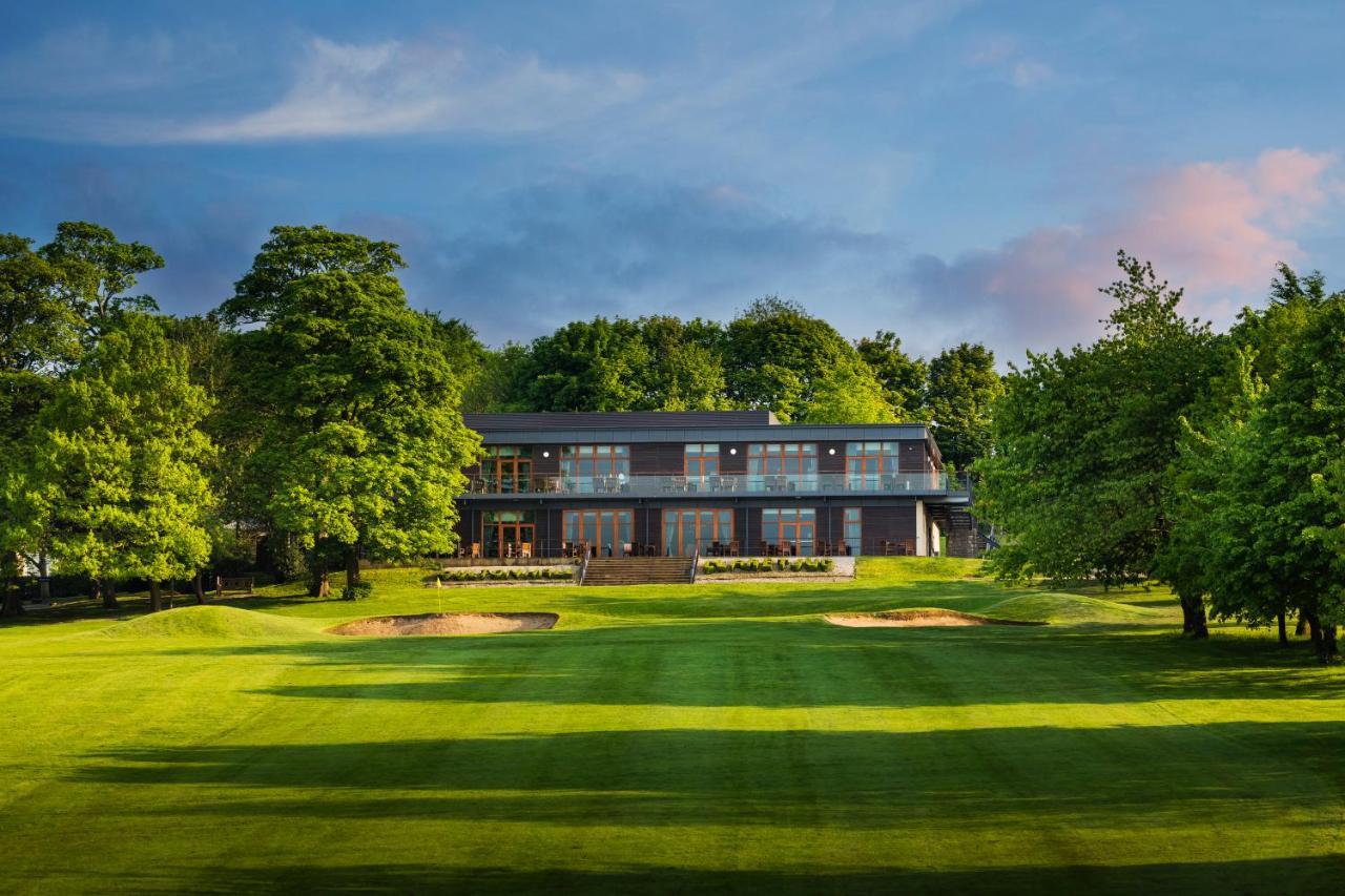 Oulton Hall Hotel, Spa & Golf Resort Лидс Экстерьер фото