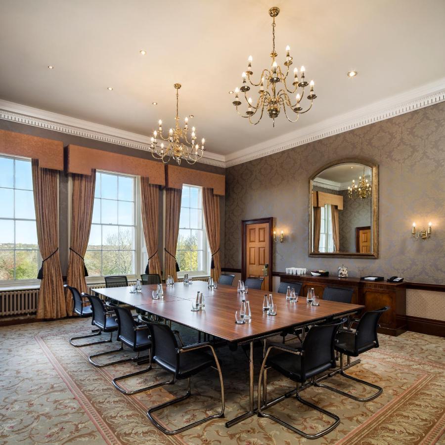 Oulton Hall Hotel, Spa & Golf Resort Лидс Экстерьер фото