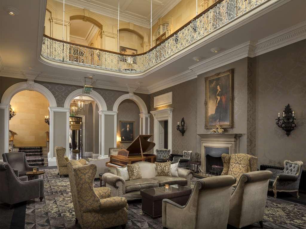 Oulton Hall Hotel, Spa & Golf Resort Лидс Интерьер фото